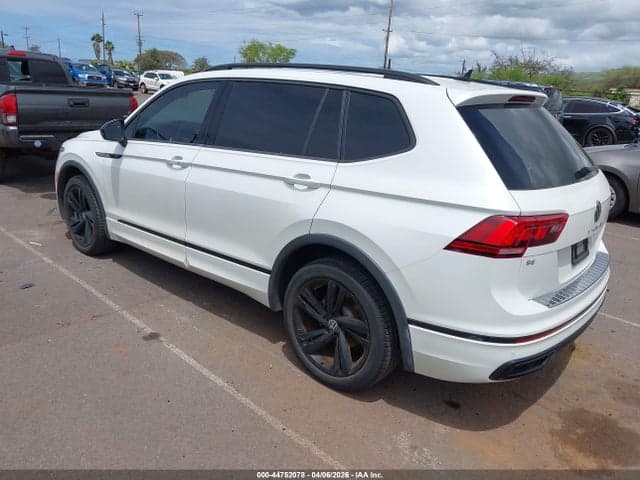 2023 VOLKSWAGEN TIGUAN 2.0T SE R-LINE BLACK 3