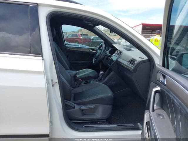 2023 VOLKSWAGEN TIGUAN 2.0T SE R-LINE BLACK 5