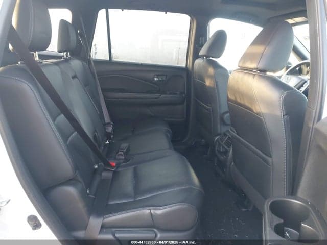 2021 HONDA PASSPORT 2WD EX-L 8