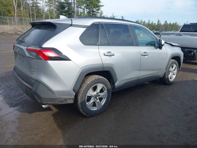 2020 TOYOTA RAV4 XLE 4