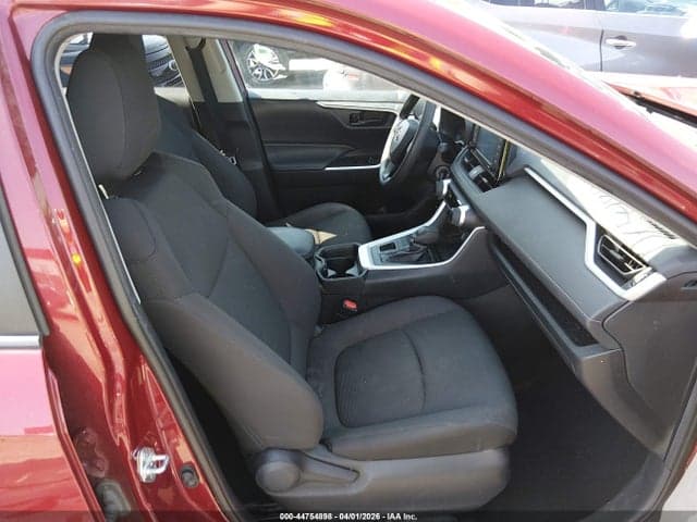 2021 TOYOTA RAV4 LE 5