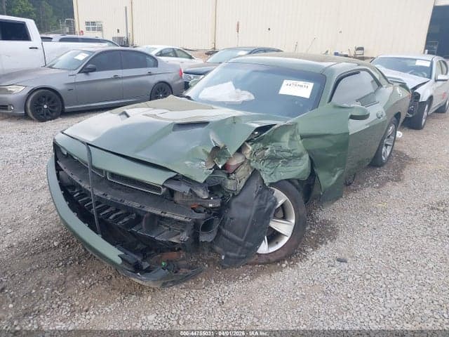 2021 DODGE CHALLENGER SXT 2