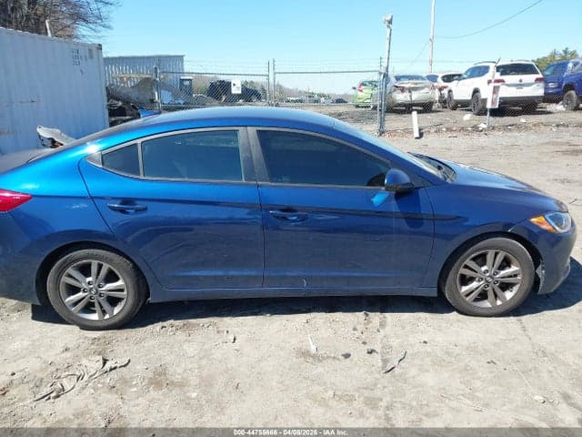 2017 HYUNDAI ELANTRA SE 13