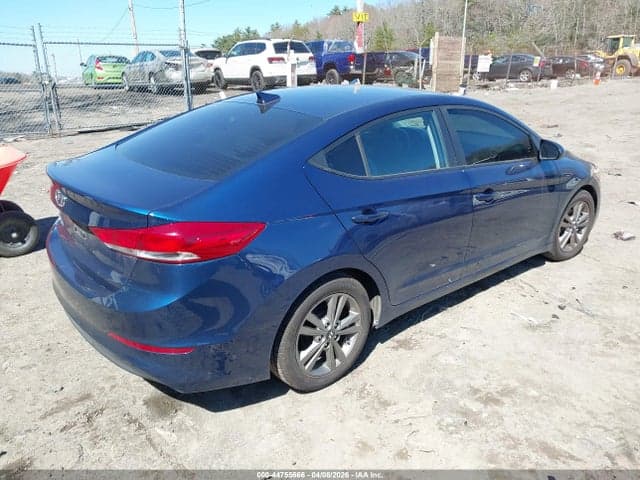 2017 HYUNDAI ELANTRA SE 4