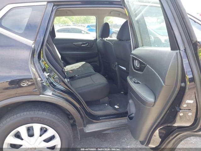 2018 NISSAN ROGUE S 8