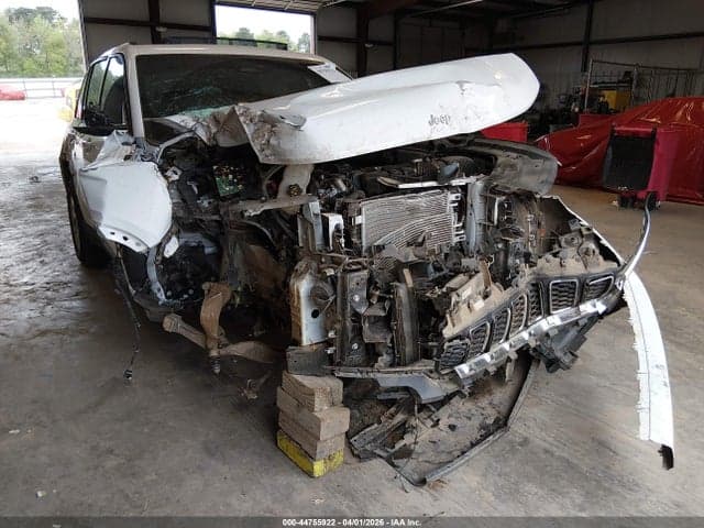2025 JEEP GRAND CHEROKEE LAREDO X 4X2 6