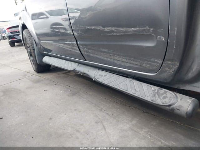 2019 NISSAN FRONTIER SV 12