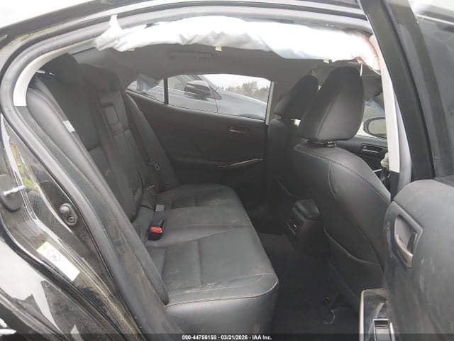 2018 LEXUS IS 300 8