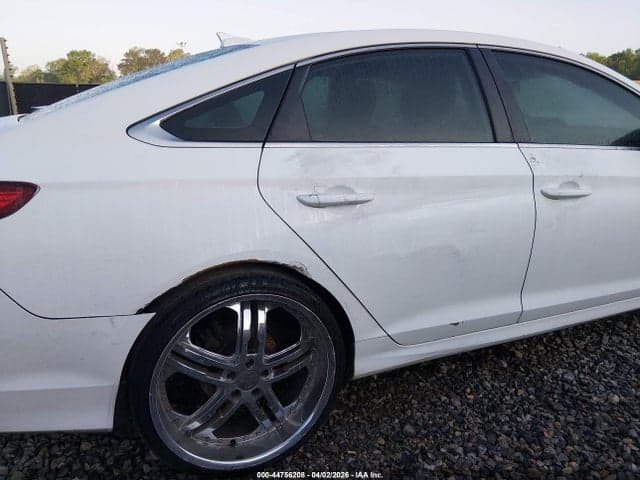 2019 HYUNDAI SONATA SE 6
