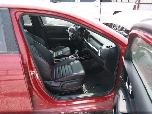 2023 KIA FORTE GT 5