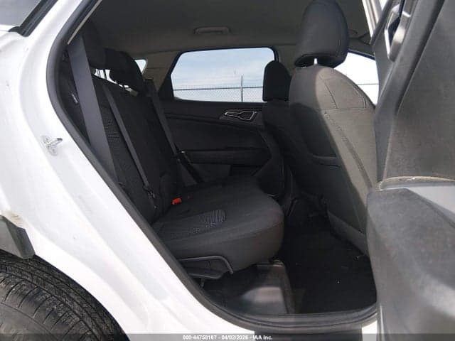 2025 KIA SPORTAGE LX 9