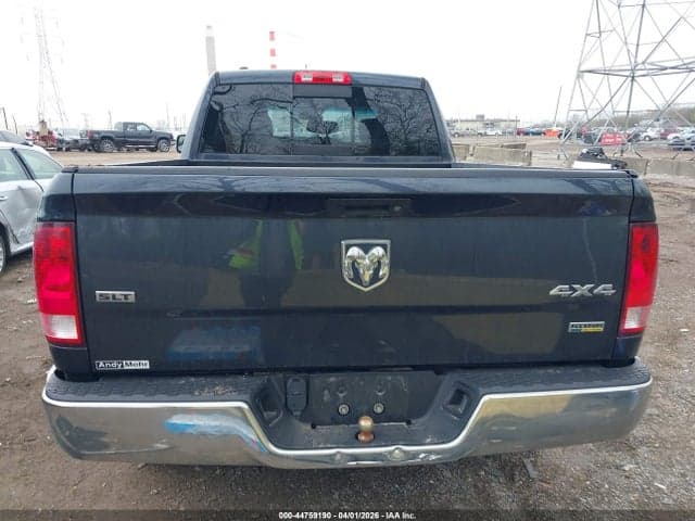 2017 RAM 1500 SLT 4X4 6'4 BOX 16