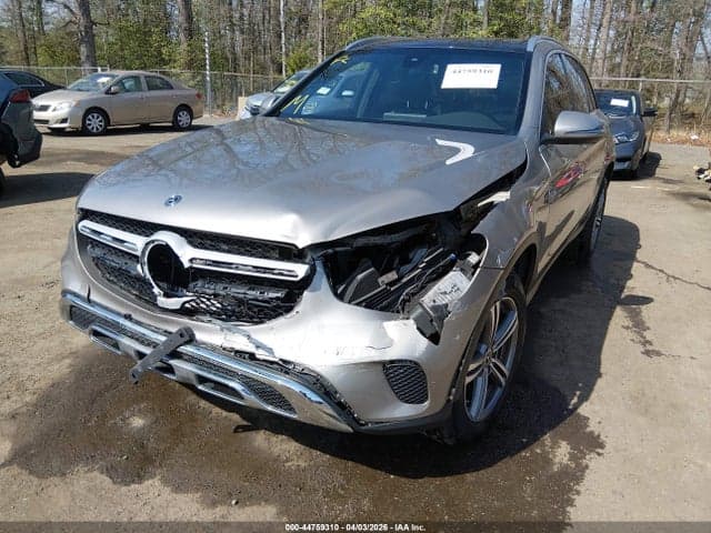 2020 MERCEDES-BENZ GLC 300 4MATIC 6