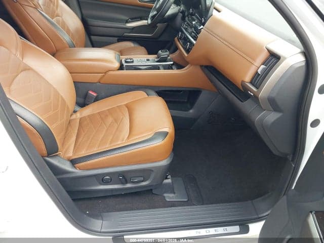 2023 NISSAN PATHFINDER PLATINUM 4WD 5