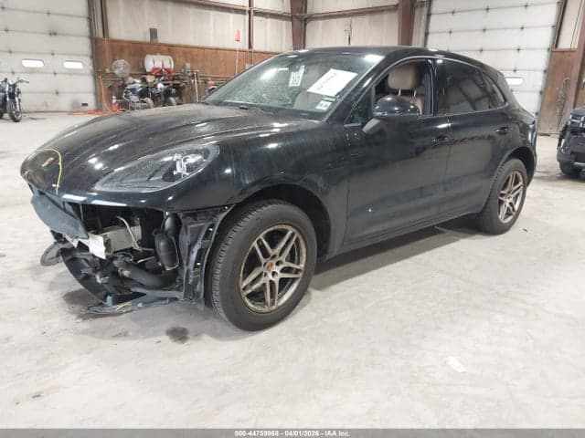 2019 PORSCHE MACAN 2