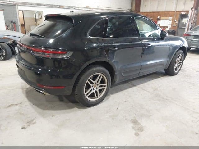 2019 PORSCHE MACAN 4