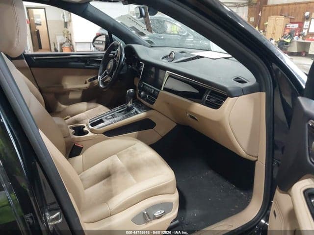 2019 PORSCHE MACAN 5