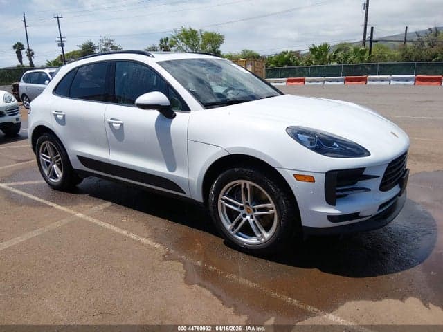 2021 PORSCHE MACAN 1