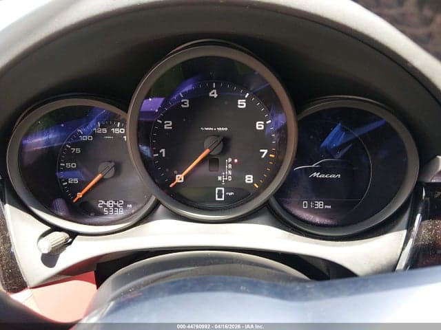 2021 PORSCHE MACAN 7