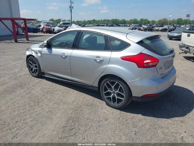 2017 FORD FOCUS SEL 3