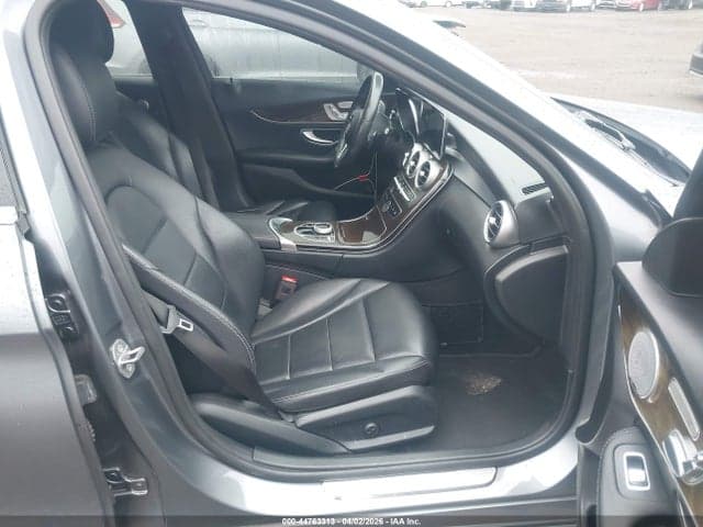 2019 MERCEDES-BENZ C 300 4MATIC 5