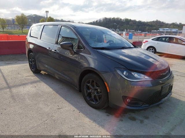 2020 CHRYSLER PACIFICA TOURING 1