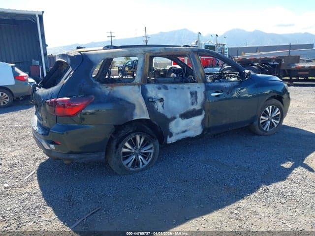 2019 NISSAN PATHFINDER SV 4