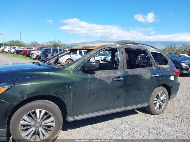 2019 NISSAN PATHFINDER SV 6