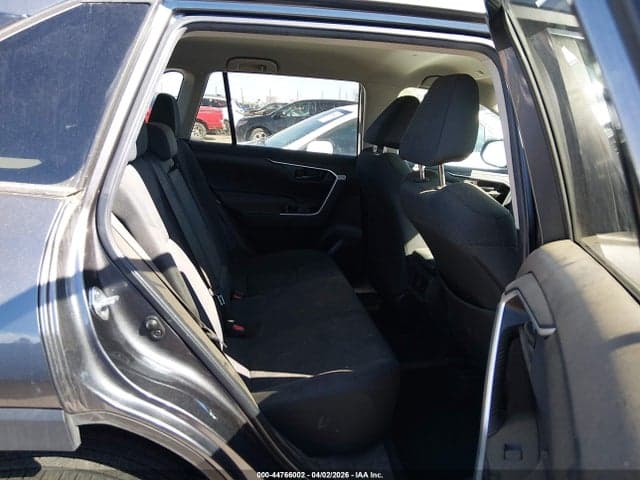 2023 TOYOTA RAV4 LE 8