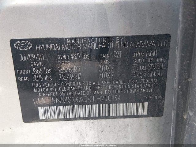 2020 HYUNDAI SANTA FE SE 9