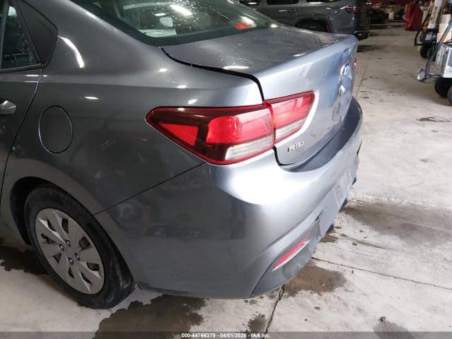 2019 KIA RIO S 18