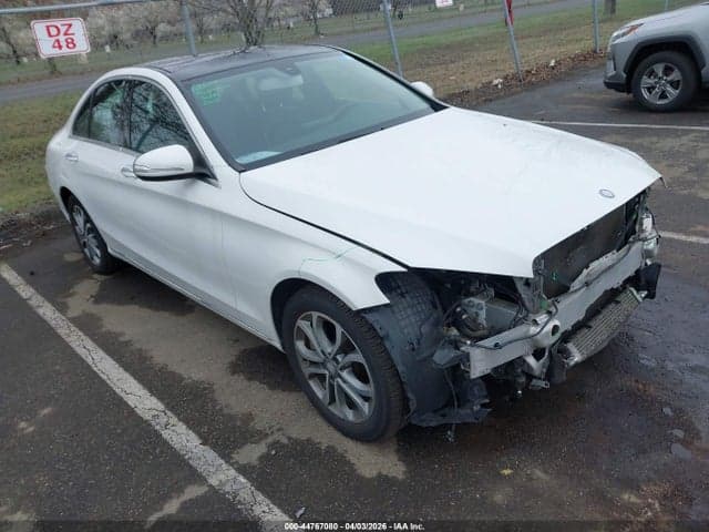 2015 MERCEDES-BENZ C 300