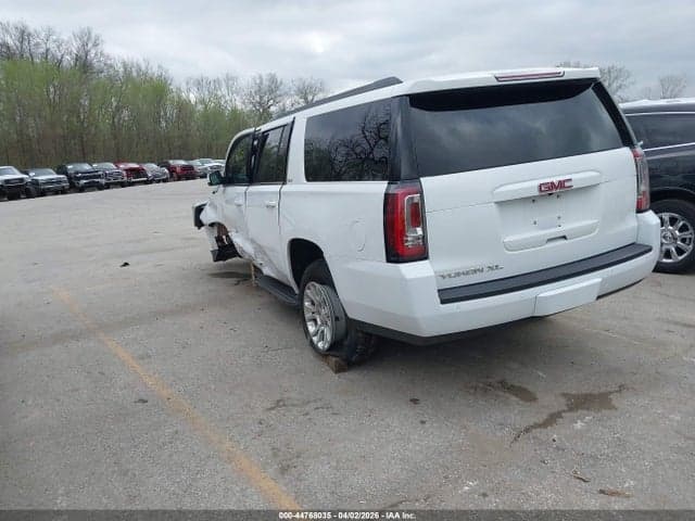 2020 GMC YUKON XL 4WD SLT 3