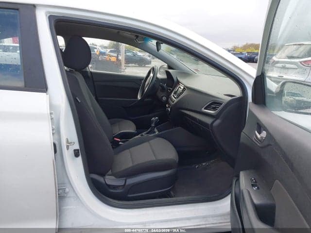 2019 HYUNDAI ACCENT SE 5