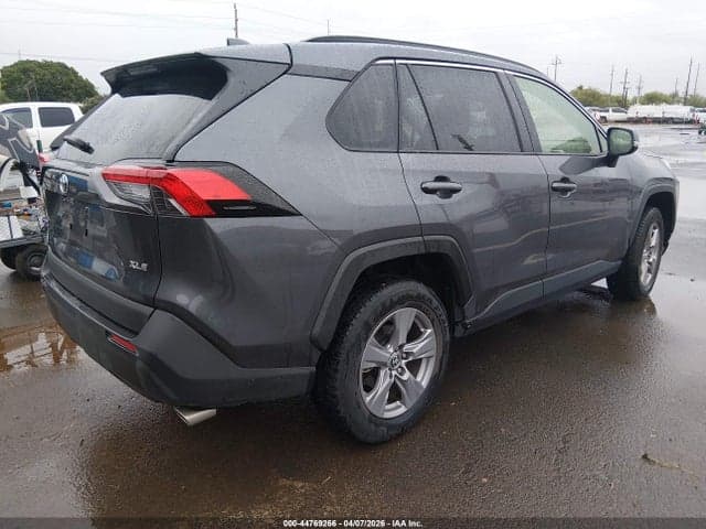 2025 TOYOTA RAV4 XLE 4