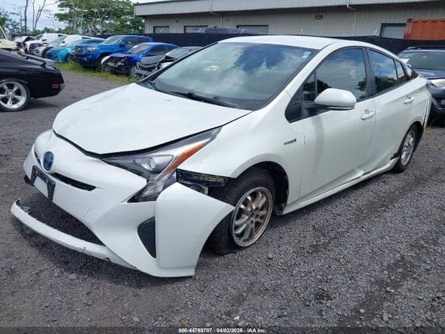 2017 TOYOTA PRIUS TWO 6