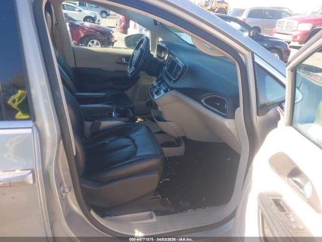 2018 CHRYSLER PACIFICA TOURING L 5