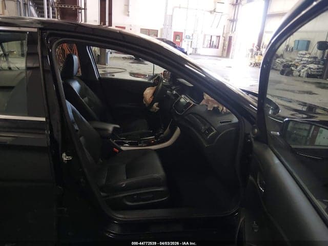 2017 HONDA ACCORD EX-L V6 5
