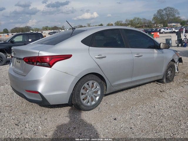 2020 HYUNDAI ACCENT SE 4