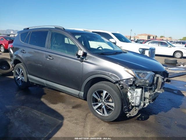 2018 TOYOTA RAV4 XLE 2