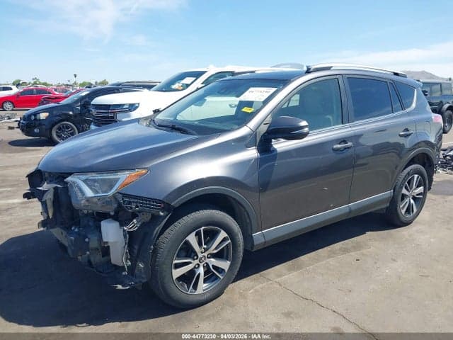 2018 TOYOTA RAV4 XLE 3