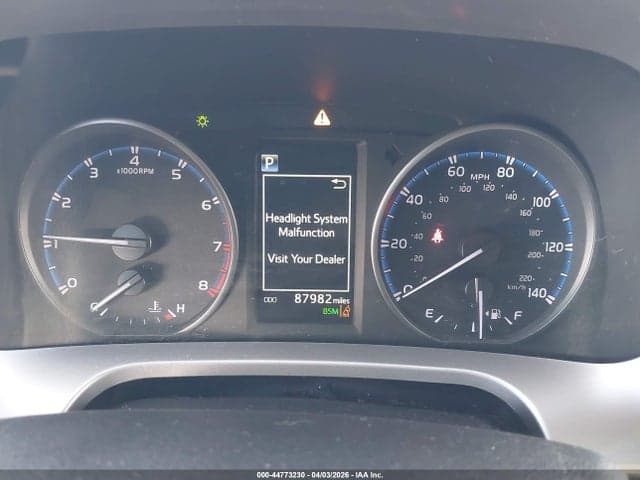 2018 TOYOTA RAV4 XLE 8
