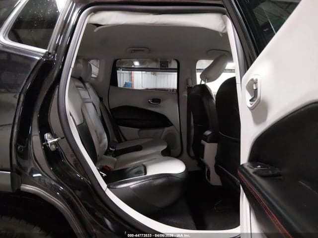 2019 JEEP COMPASS LIMITED 4X4 8