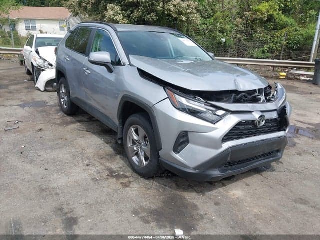 2024 TOYOTA RAV4 XLE 1