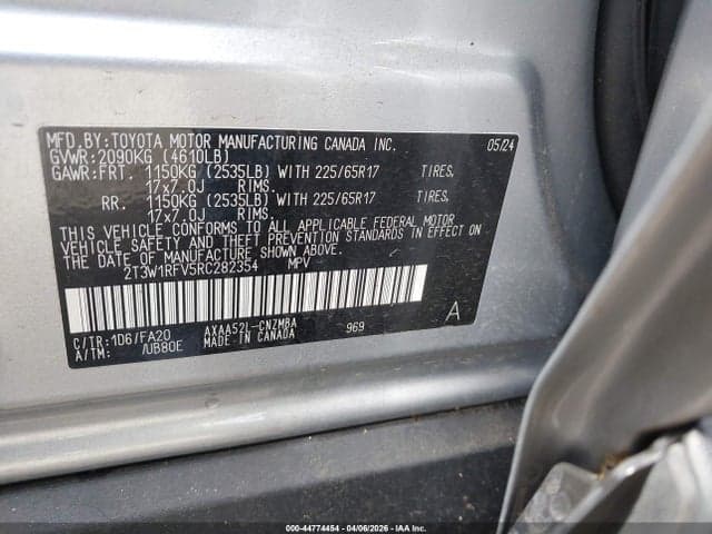 2024 TOYOTA RAV4 XLE 9