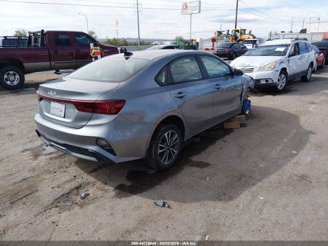 2024 KIA FORTE LXS 4