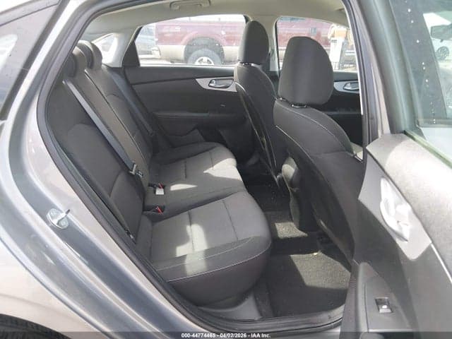 2024 KIA FORTE LXS 8