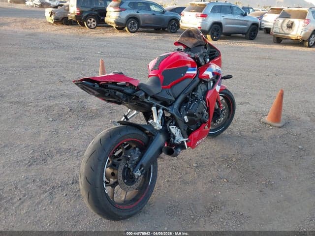 2024 HONDA CBR650 R 4