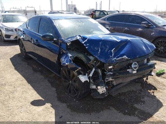 2022 NISSAN ALTIMA SR FWD
