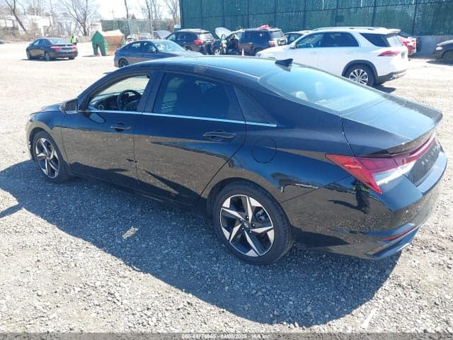 2023 HYUNDAI ELANTRA LIMITED 3